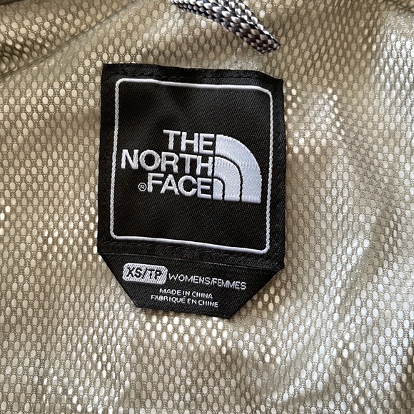 North Face Snowboarding Jacket. XS. Gently Used. Minor scuffs. Sage. Green. - Picture 11 of 13